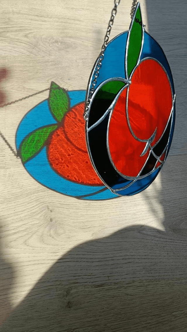 Big boule de pêche orange et bleu
