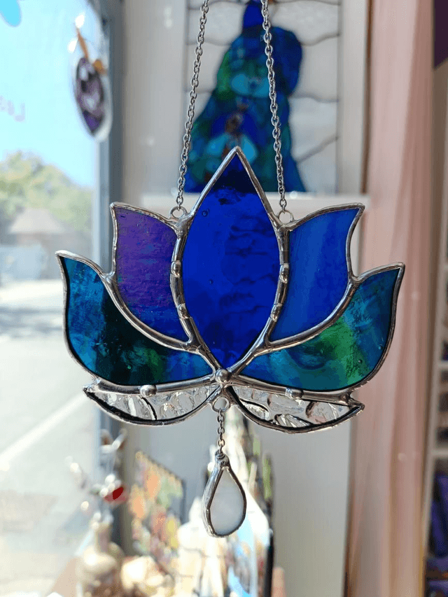 Lotus bleu cobalt et paon - sur commande 